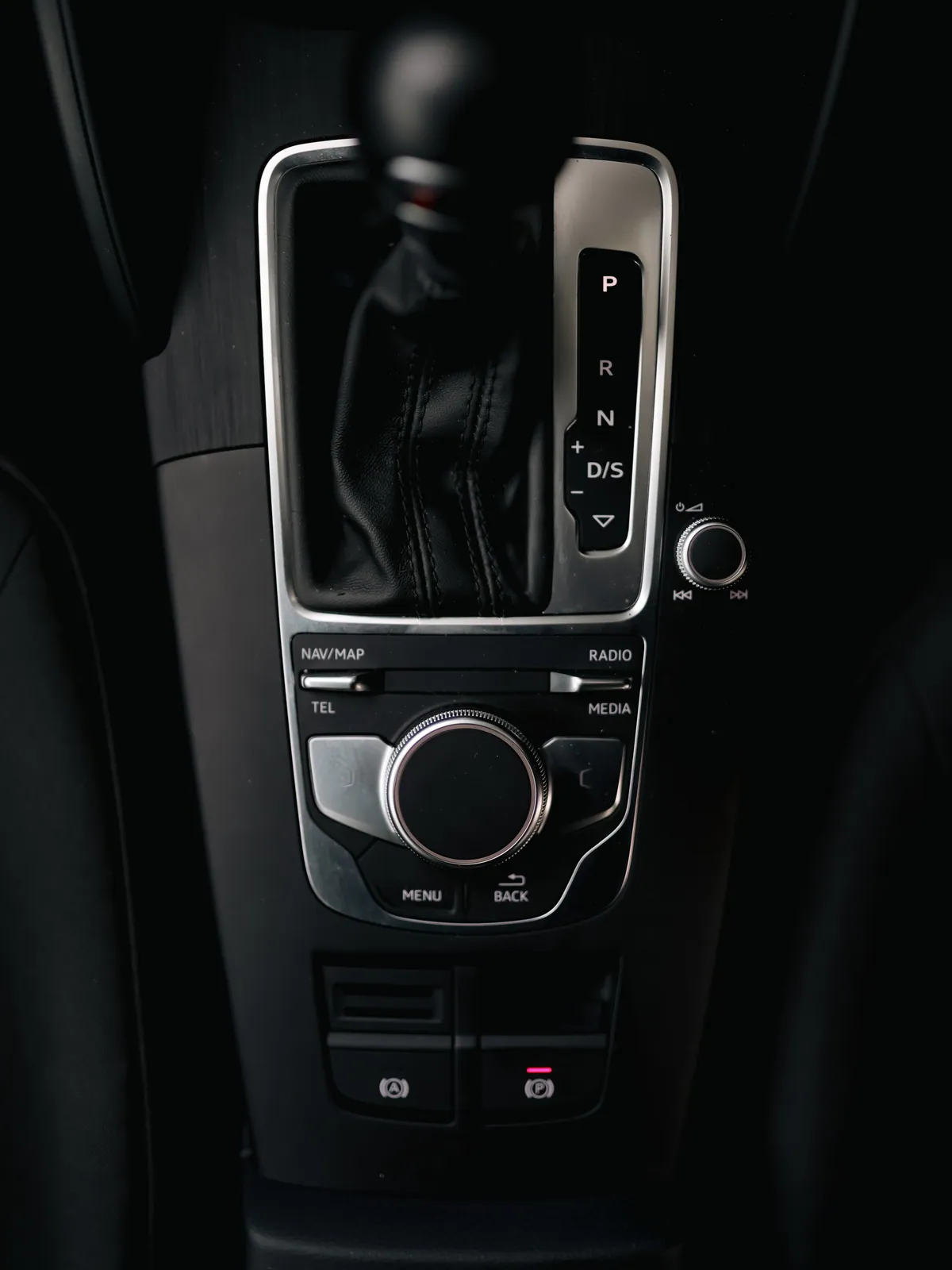 Audi A3 Sportback 35 TFSI SE Technik 2019 – photo 7 of 10 – for sale at DMS Manchester