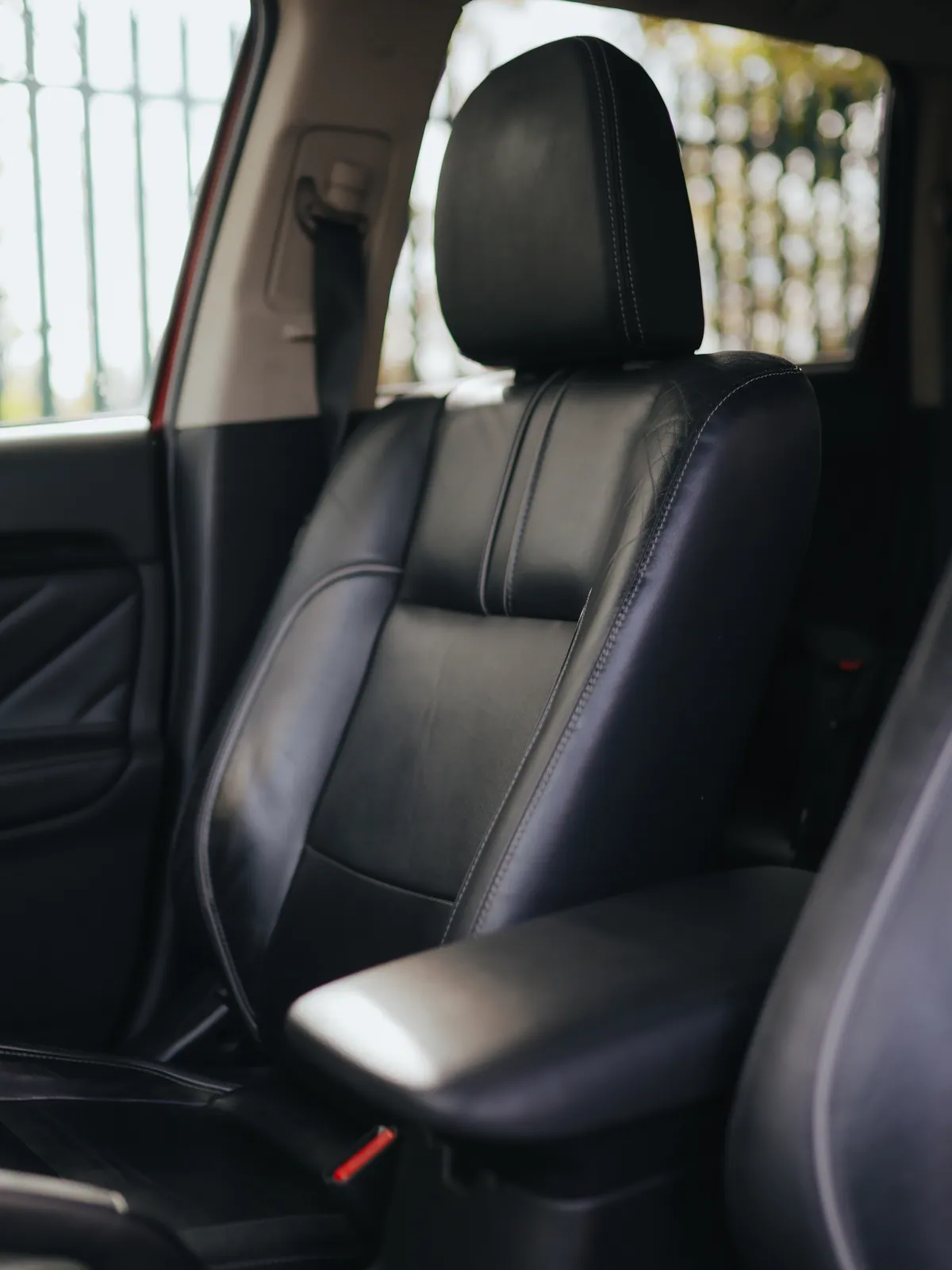 Mitsubishi Outlander GX4h PHEV 2015 – photo 9 of 10 – for sale at DMS Manchester